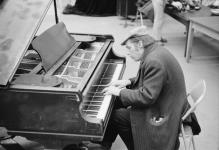 Glenn Gould in rehearsal 1974