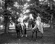 Participants in the tercentenary pageant, M. Boily and Dame Green 1908
