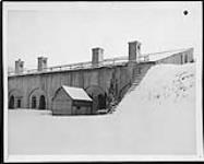 "Fort no.3. Extreme droite (Ouest)" (Exterior view of extremne right side (West) 21 Jan. 1938