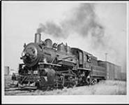 Toronto, Hamilton & Buffalo Locomotive # 43 on train 1930's