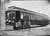Quebec Railway, Light and Power Co. streetcar No. 401 n.d.