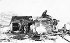 Inuit topek (skin tent) 1923