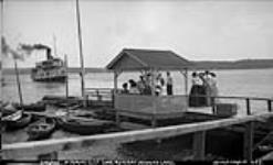 Steamer "Sagamo" at Morinus House, Muskoka Lakes ca. 1907