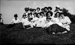 Group of women at the Royal-Clevelands Baseball Game, Rosseau Lake, Muskoka Lakesa 29 July 1908