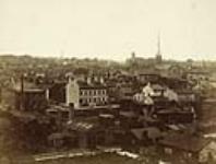 Une vue panoramique de Toronto (en cinq parties) prise à partir de la Rossin House, de la rue York à la rue Bay 1856