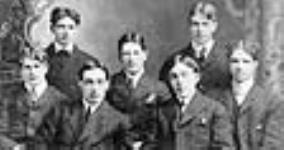 The Thistle Hockey Team of Kenora, Ontario, 1905-1906 1906