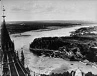 Vue de la rivière de la colline du Parlement [between 1885-1898].