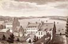 La maison de Gibb au centre, et celle de Hale, à droite après 1823
