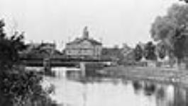 Perth on the Tay River 1909