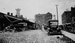 Market 1923