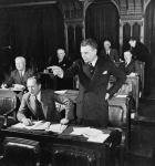 John G. Diefenbaker, député, faisant une intervention à la Chambre des communes 1948