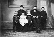 John Klatt family. Emigrated from Tubitz, Galicia, about 1893 c 1906