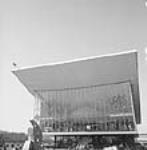 Construction du pavillon de l'URSS pour l'Expo 67 Avr. 1967