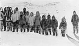 Group of Inuit at Kingmuksoon 1937