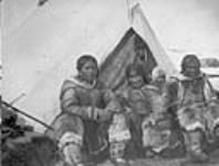 Inuit women and children at camp 1927