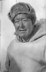 Joannesse, un homme inuit, Cape Smith, T.N.-O. [Nunavut], 1945-1946 1945-1946.
