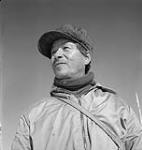 Angus Cheechoo, a Cree trapper from Moose Factory, Ontario janvier 1946.