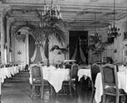 Fort Garry Hotel - dining room 1926