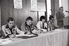 Conférences des Travailleurs unis de l'automobile - Canada [entre 10-11 avril 1976].