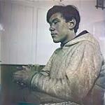 Jeune marié inuit. [L'homme a été identifié comme étant Moses Aliyak.] octobre 1951