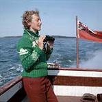 Femme sur le bateau de Charles Morency, le « Provancher », Île aux Basques, Québec [entre 1955-1963]