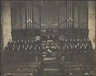 Chorale de l'église Knox. Sir Ernest MacMillan à l'orgue 1905 or 1910