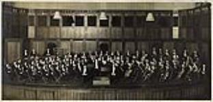Panorama of the Toronto Symphony Orchestra including E. Spivak CM, Leo Smith (back desk), Col. Albert Gooderham(?) [ca. 1931]