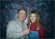 Snapshot of Dick Drew and Natalie MacMaster 22 mars 1997