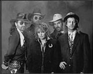 Press portrait of Lynne and The Rebels. Roto-Noto Records April 1988