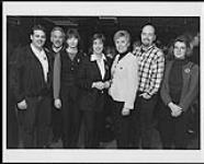 Anne Murray with a group of unidentified men and women [between 1990-2000]