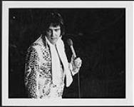 Elvis Presley en concert [between 1969-1977]