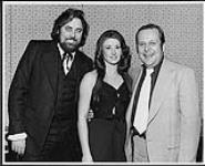 Jerry and Jo'Anne Robitaille with Dave Johnson [entre 1971-1977].