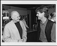 Walt avec l'artiste du disque Rod McInnes (Hourglass Music) [entre 1990-2000]