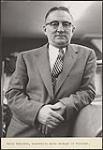 Harry Beauvais, directeur des ventes chez un concessionnaire automobile de Montréal [entre 1930-1960]