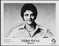 Valentino. (RCA / Pro-Media Nashville publicity photo) [entre 1980-1985].