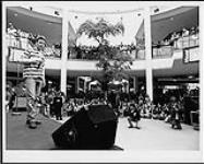 Beverly Hills 90210 star and Atlantic Records artist Jamie Walters drew a crowd to Square One Mall for an HMV autograph session and a live performance [entre 1994-1996]