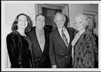 John Donabie with an unidentified friend as well as Ross and Janie Reynolds [entre 1995-2000].