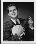 Gary Ferrier playing a banjo [entre 1963-1965].