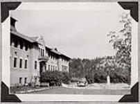 [Pensionnat indien de St. Eugene's - Kootenay], Cranbrook, Columbie-Britanniqueé Édifice principal, vue nord, [11 septembre 1948]