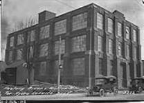 Kemp Manufacturing Co. later General Steel Wares Ltd., River St. at Wilton St. (Dundas St. E.) old auto 1913