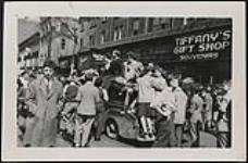 V-E-Day [street celebrations] Montreal, May 8, 1945.