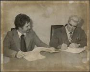 Signatures de conventions collectives - Drummondville [ca. 1960]