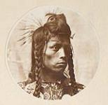 [Portrait of Setukkomuccon (Jim Big Plume), Tsuut'ina man]. Original title: A Sarcee Indian [ca. 1887]