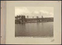 [Wigwams on the Seine River]. Original title: Indian wigwams on the Seine River [June 1899].