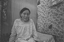 [Portrait of Pitseolak Ashoona at home] November 1980