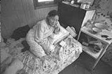 [Portrait of Pitseolak Ashoona at home] November 1980