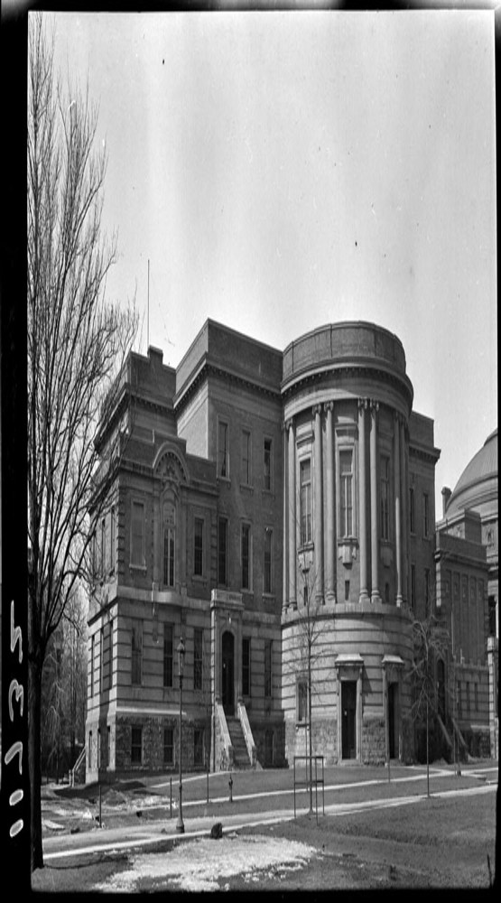 Historic photo from Saturday, March 13, 1915 - Sandford Fleming Building (Physics Building at the time) built 1907, rebuilt after 1977 fire in University of Toronto (U of T)