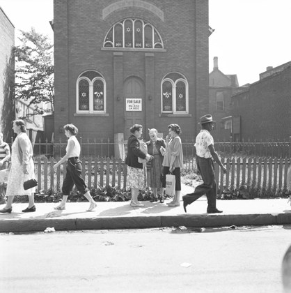 Historic photo from 1953 - Beth Lida Synagogue - for Sale - Cong. Shearith Israel Anshei Lida in Hebrew above the door - 239 Augusta Avenue in Kensington Market