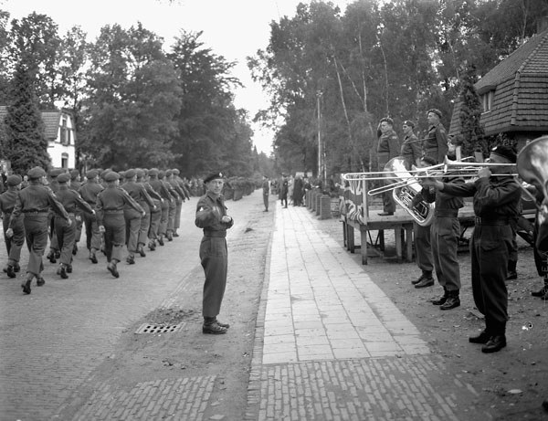Farewell parade of The Regina Rifle Regiment, Ede, Netherlands, 26 September 1945.